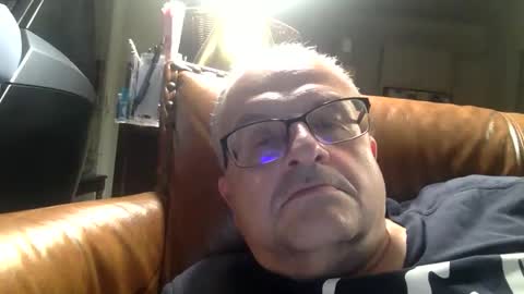 alankrieski1174 online show from November 20, 5:51 am