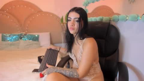 alanna_blaze online show from October 10, 12:59 pm