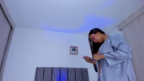 Snapshot of alannajones1 chatting on November 13, 11:20 am Alanna online show from November 13, 11:20 am