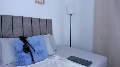 Snapshot of alannajones1 chatting on November 19, 12:05 pm Alanna online show from November 19, 12:05 pm