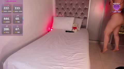 Snapshot of alannalove__ chatting on February 3, 11:58 pm Alanna online show from February 3, 11:58 pm