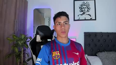 alannaughty_ online show from December 3, 10:30 pm