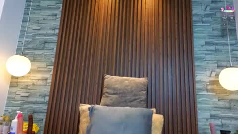 alannavidal online show from February 10, 1:53 am