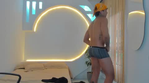 alan online show from December 21, 6:34 pm