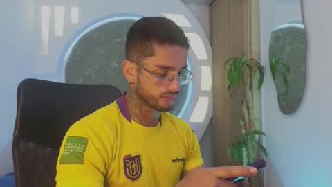 alan online show from March 25, 12:22 pm