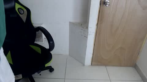 alantrickz365 online show from October 5, 5:44 pm