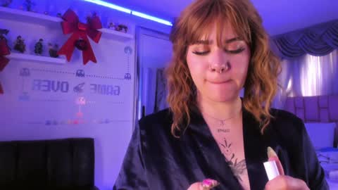 Snapshot of albaandthayron chatting on December 21, 3:09 pm albaandthayron online show from December 21, 3:09 pm