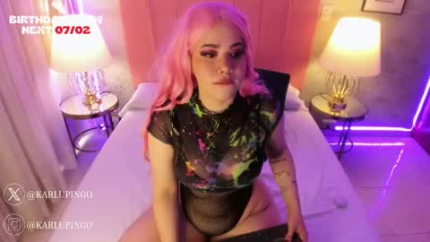 Snapshot of albaandthayron chatting on February 5, 12:06 pm albaandthayron online show from February 5, 12:06 pm