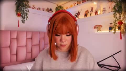 Snapshot of albaandthayron chatting on February 19, 3:05 pm albaandthayron online show from February 19, 3:05 pm