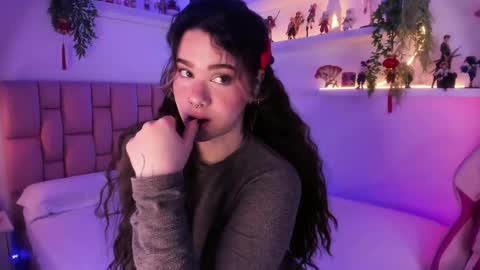 Snapshot of albaandthayron chatting on February 21, 12:17 pm albaandthayron online show from February 21, 12:17 pm