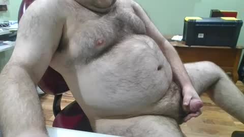 Snapshot of albertle345 chatting on January 2, 9:50 pm albertle345 online show from January 2, 9:50 pm