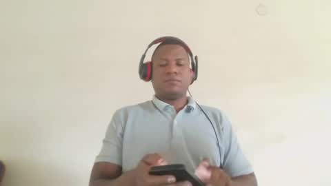 Snapshot of alberyan123 chatting on December 22, 4:48 pm alberyan123 online show from December 22, 4:48 pm