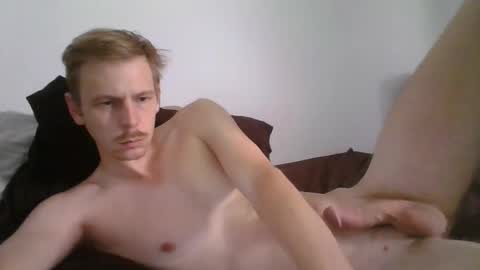 Snapshot of alca205 chatting on September 15, 4:29 pm alca205 online show from September 15, 4:29 pm