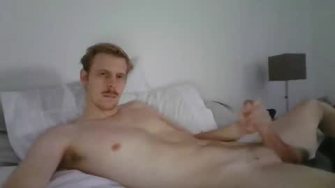 Snapshot of alca205 chatting on October 19, 5:13 pm alca205 online show from October 19, 5:13 pm