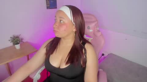 Snapshot of ale_alejandra chatting on May 20, 2:01 pm Alejandra online show from May 20, 2:01 pm
