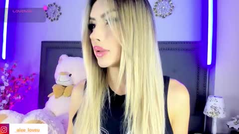 Snapshot of ale_love_ chatting on November 19, 1:49 am ALE LOVE online show from November 19, 1:49 am