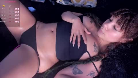 Snapshot of aleja1234lo chatting on January 26, 2:24 am aleja1234lo online show from January 26, 2:24 am