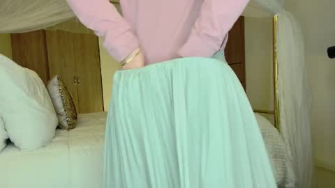 ALEJADOLLTS online show from April 3, 11:36 pm