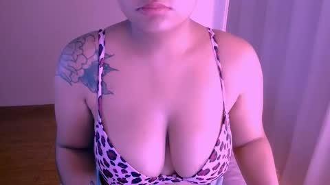 Snapshot of alejandra_conde chatting on December 1, 5:18 pm Alejandra online show from December 1, 5:18 pm