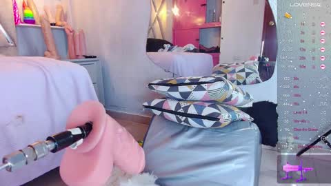 Snapshot of alejandra_martinss chatting on February 18, 4:59 pm alejandra martins online show from February 18, 4:59 pm