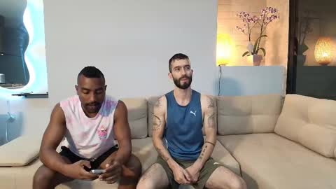 Snapshot of alejandro_bigcock chatting on February 25, 3:09 am Alejandro Hernndez online show from February 25, 3:09 am