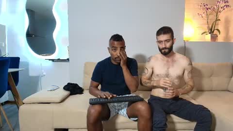 Snapshot of alejandro_bigcock chatting on March 1, 6:46 am Alejandro Hernndez online show from March 1, 6:46 am