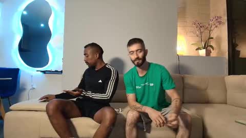 Snapshot of alejandro_bigcock chatting on March 5, 3:18 am Alejandro Hernndez online show from March 5, 3:18 am