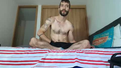 Snapshot of alejandro_bigcock chatting on November 3, 8:21 pm Alejandro Hernndez online show from November 3, 8:21 pm