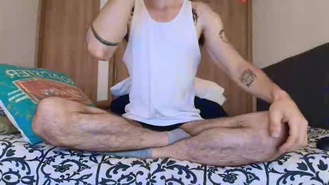 Snapshot of alejandro_bigcock chatting on November 19, 5:02 pm Alejandro Hernndez online show from November 19, 5:02 pm