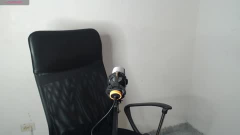 Snapshot of alejandrojf_00 chatting on December 18, 3:04 am Daiki jack online show from December 18, 3:04 am