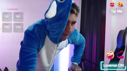 Snapshot of alejandrojf_00 chatting on January 2, 4:02 pm Daiki jack online show from January 2, 4:02 pm