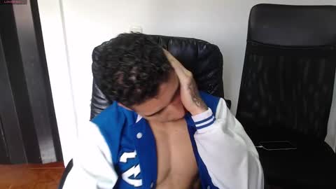 Snapshot of alejandrojf_00 chatting on February 23, 8:00 pm Daiki jack online show from February 23, 8:00 pm