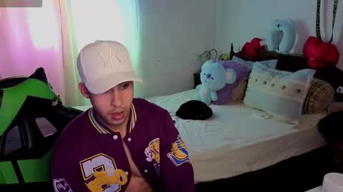 Snapshot of alejandrojf_00 chatting on October 5, 5:22 pm Daiki jack online show from October 5, 5:22 pm