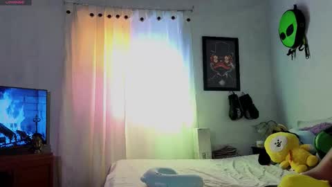 Snapshot of alejandrojf_00 chatting on December 4, 1:42 pm Daiki jack online show from December 4, 1:42 pm