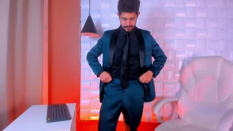 Snapshot of alejandrostorm chatting on February 27, 1:05 am Alejo online show from February 27, 1:05 am