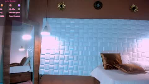 Snapshot of alejandrostorm chatting on March 1, 12:17 am Alejo online show from March 1, 12:17 am