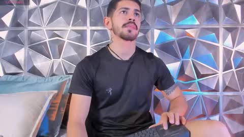 Alejo  online show from March 3, 10:37 pm