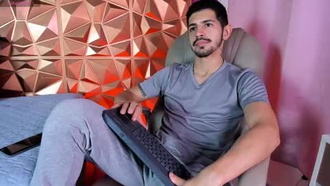 Alejo  online show from April 22, 2:58 am