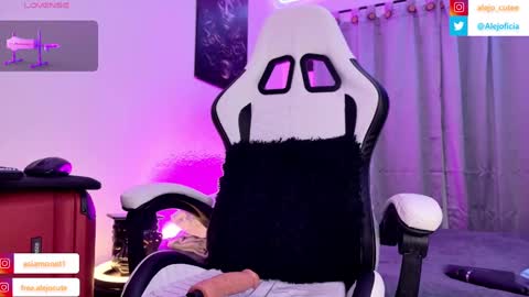 alejo_cute online show from September 23, 5:43 am