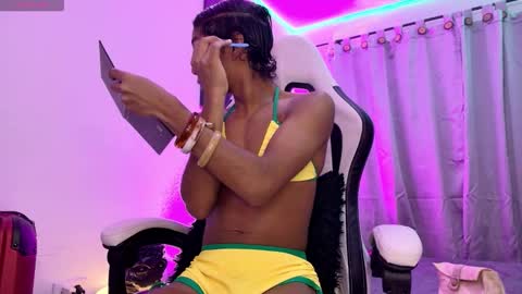 alejo_cute online show from September 23, 8:34 pm