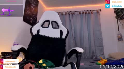 alejo_cute online show from October 1, 11:44 pm