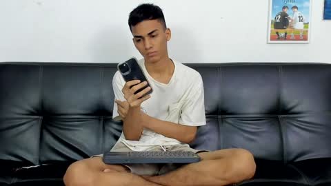 Snapshot of alejo_peverell chatting on January 9, 9:05 pm alejo peverell online show from January 9, 9:05 pm