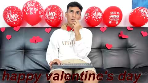 Snapshot of alejo_peverell chatting on February 14, 10:14 pm alejo peverell online show from February 14, 10:14 pm