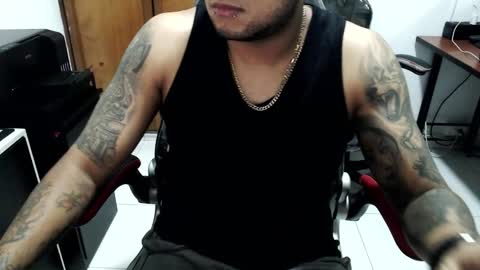 Alejo online show from November 17, 2:17 am