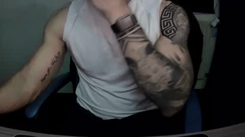 Snapshot of alejoduarte16 chatting on November 17, 5:52 pm alejoduarte16 online show from November 17, 5:52 pm