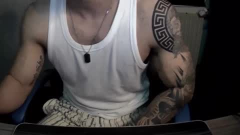 alejoduarte16 online show from November 30, 9:35 am