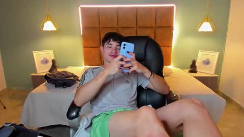 ALejoo Saenz online show from December 16, 10:09 am