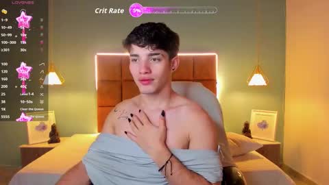 ALejoo Saenz online show from December 17, 1:11 am