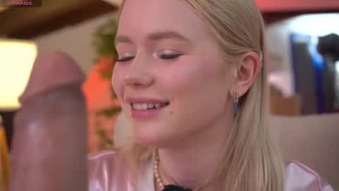 Lexi online show from February 13, 4:30 am