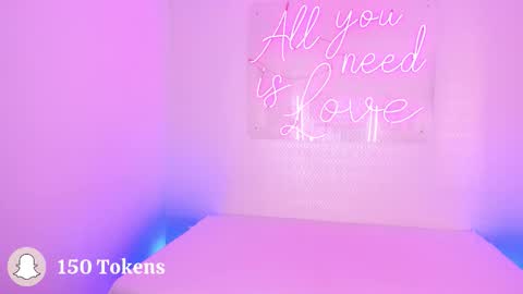 Snapshot of aleksandra_miller chatting on December 17, 1:39 pm Aleksandra online show from December 17, 1:39 pm